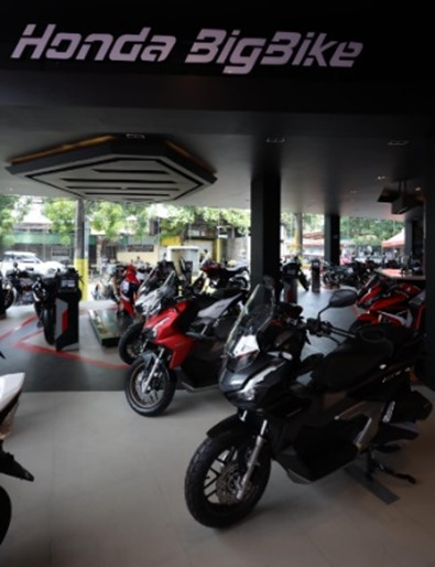 Big bike discount store near me